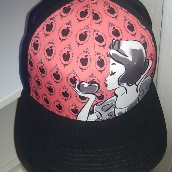 Snow White hat - Picture 4 of 5